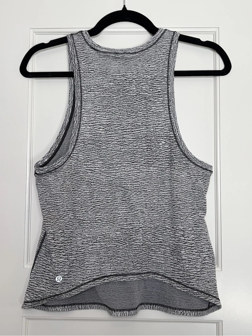 Lululemon Squad Goals Tank in Black & White (Med)